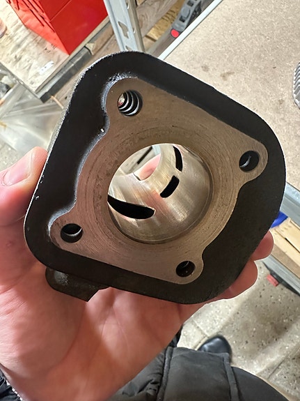 Product image 2 of 9