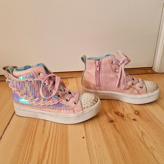 Product image 1 of 9