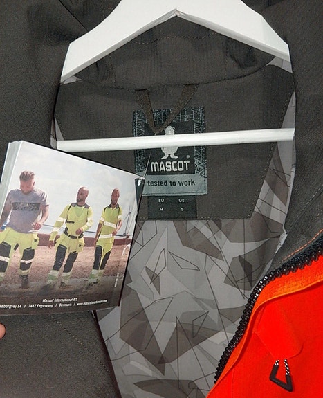 Product image 9 of 10