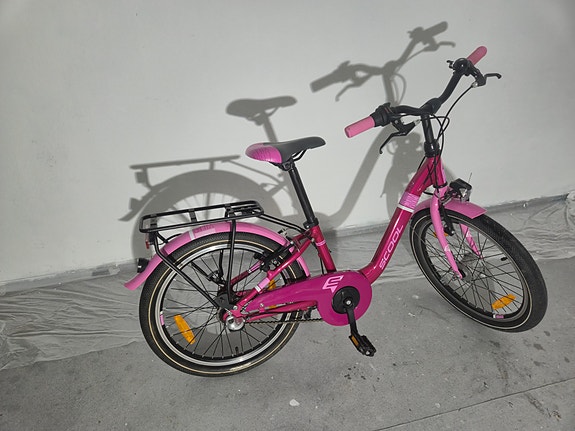 Product image 1 of 7