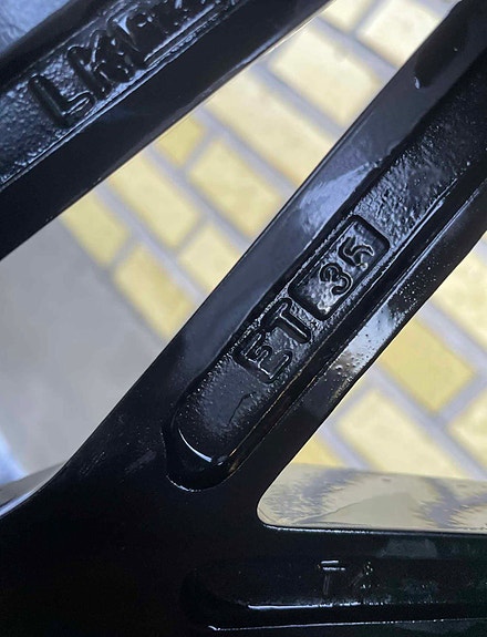 Product image 8 of 9