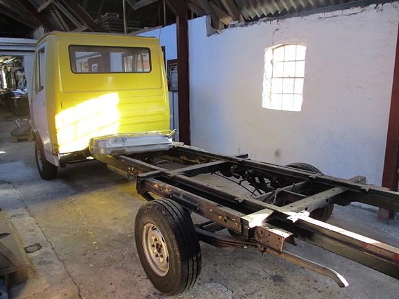 Mercedes-Benz 307 1985 photo 4