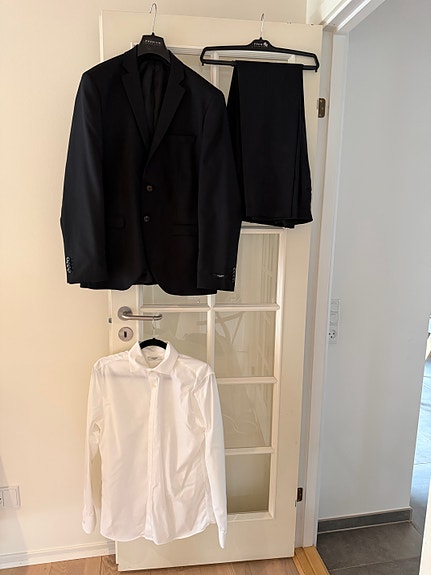 Product image 1 of 8