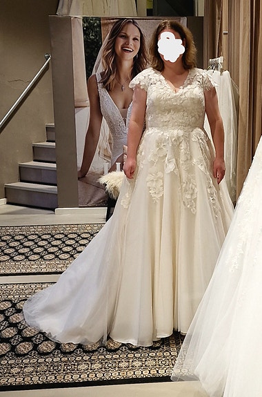 Product image 1 of 9