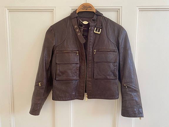 Product image 1 of 8