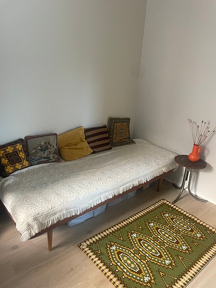 Product image 1 of 9