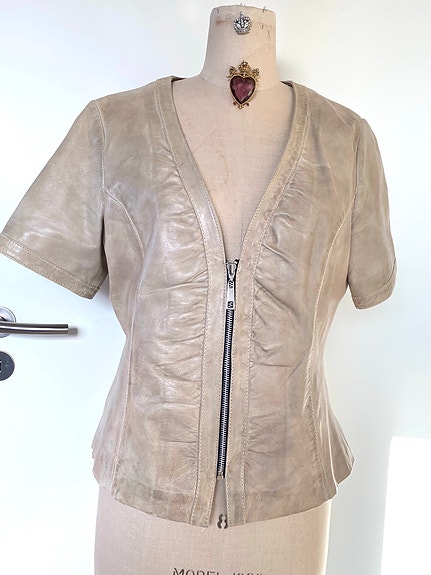 Product image 1 of 10