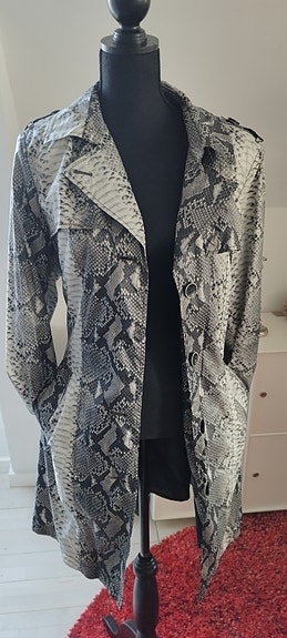 Product image 8 of 14