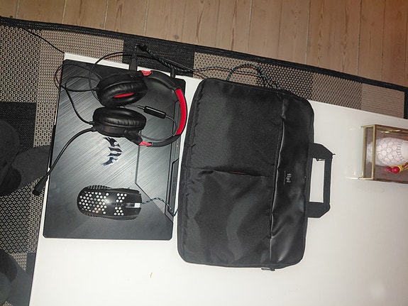 Product image 1 of 2