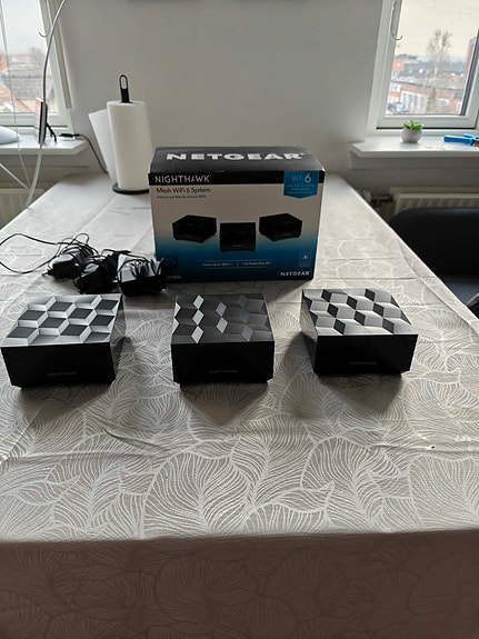 Product image 1 of 3