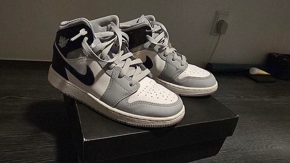 Product image 1 of 6