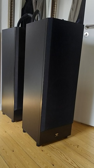 Product image 1 of 3