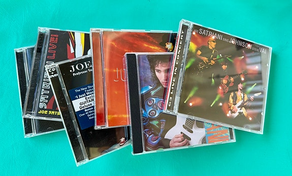 Product image 1 of 2