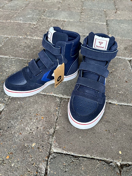 Product image 1 of 4