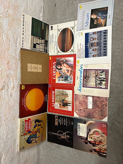 Product image 1 of 3