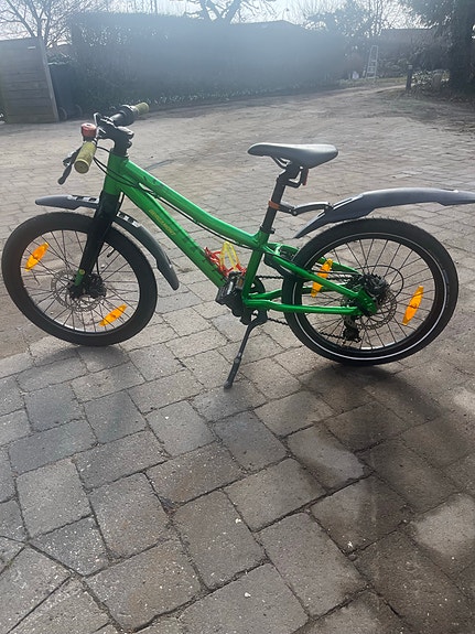 Product image 1 of 9