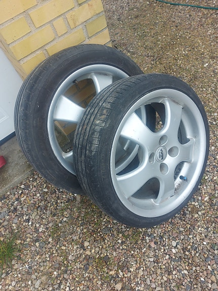 Product image 1 of 3