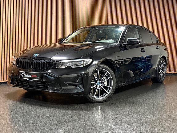 BMW 330e