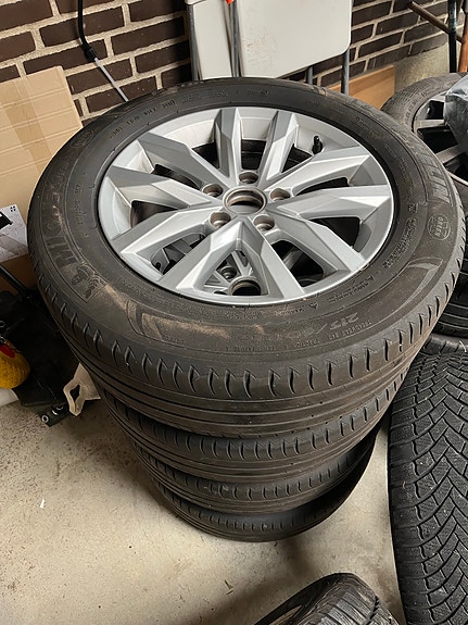 Product image 1 of 3