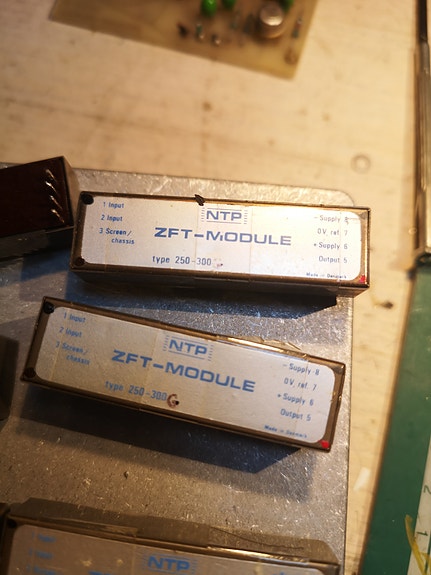 Product image 1 of 7