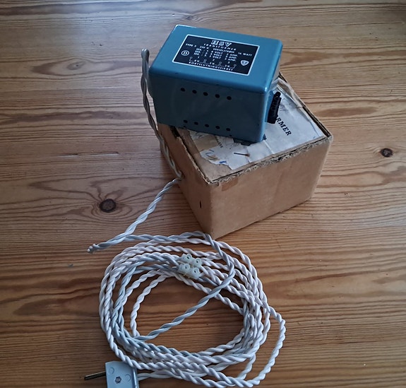 Product image 1 of 2