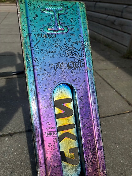 Product image 2 of 9