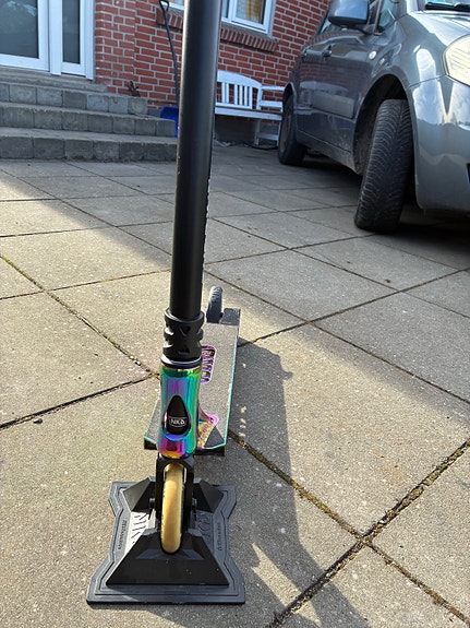 Product image 8 of 9