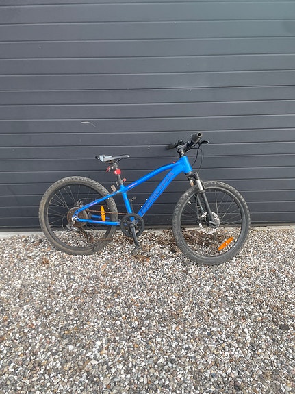 Product image 1 of 8