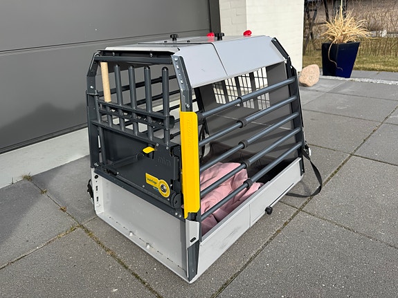 Product image 1 of 9