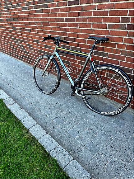 Product image 1 of 6