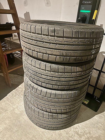 Product image 1 of 4