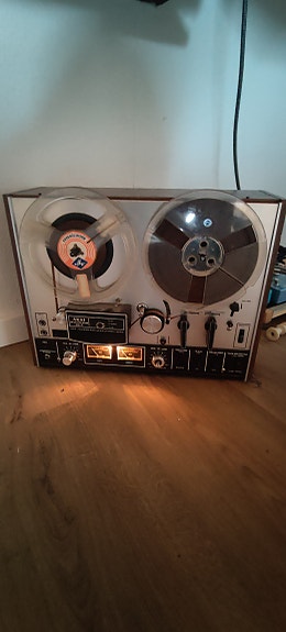 Product image 1 of 4