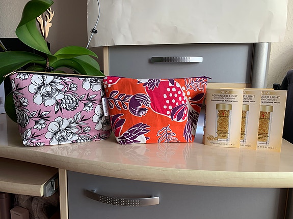 Product image 1 of 7