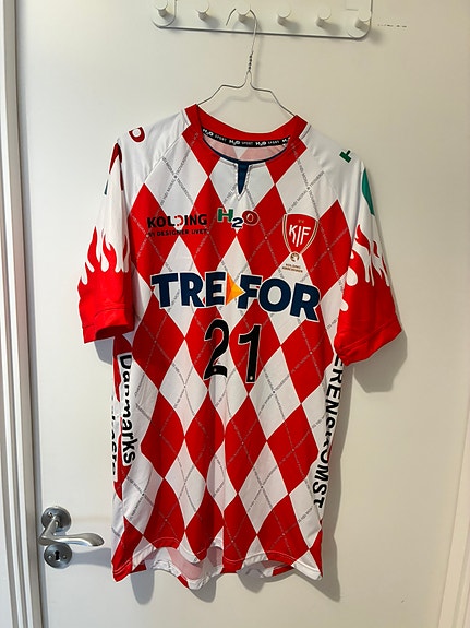 Product image 1 of 8