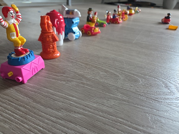 Product image 1 of 8