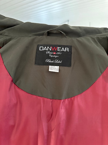 Product image 1 of 9