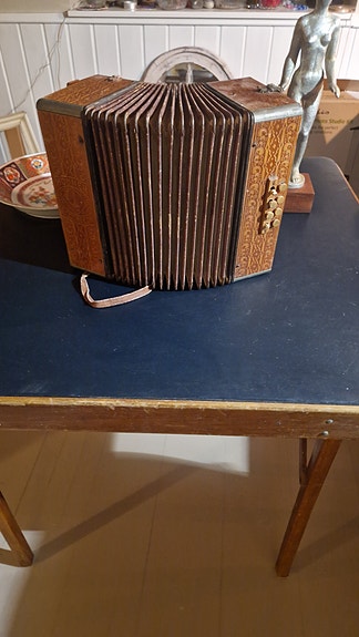 Product image 7 of 9