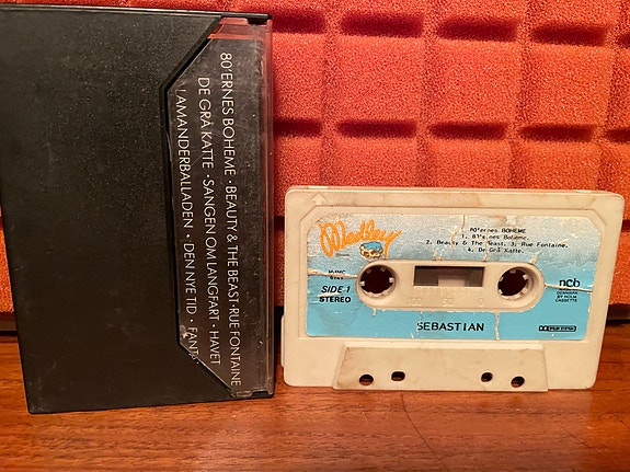 Product image 2 of 4