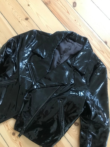 Product image 1 of 6