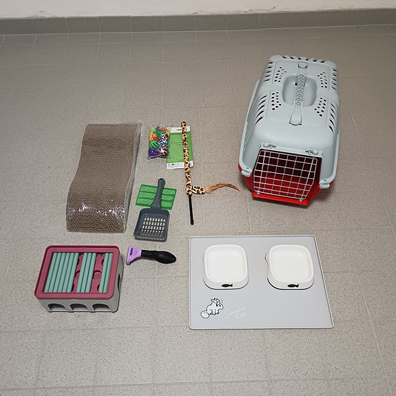 Product image 1 of 9