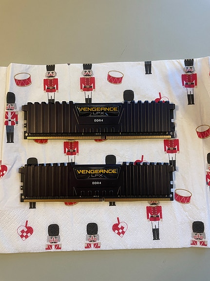 Product image 1 of 2