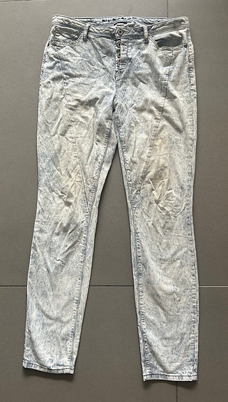 Product image 1 of 6