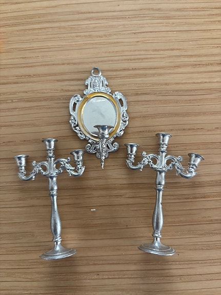 Product image 1 of 2