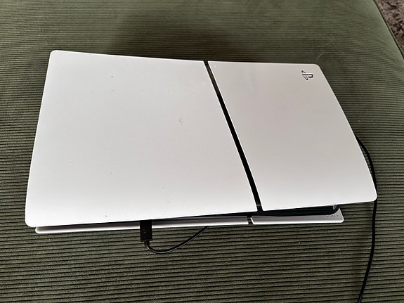 Product image 1 of 3