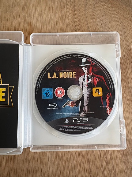 Product image 3 of 3