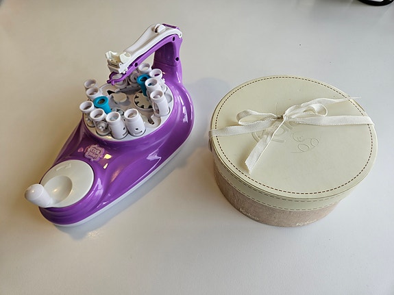 Product image 1 of 4