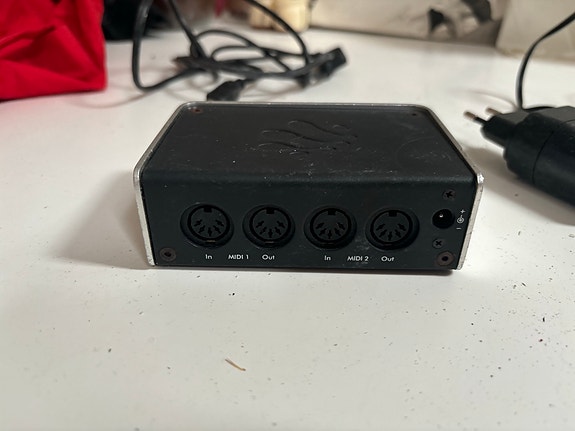 Product image 2 of 8