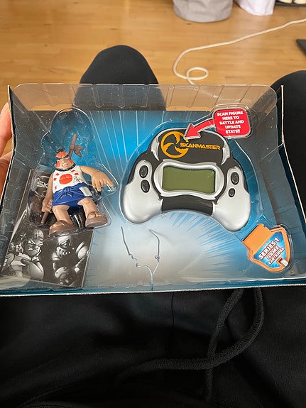 Product image 1 of 3