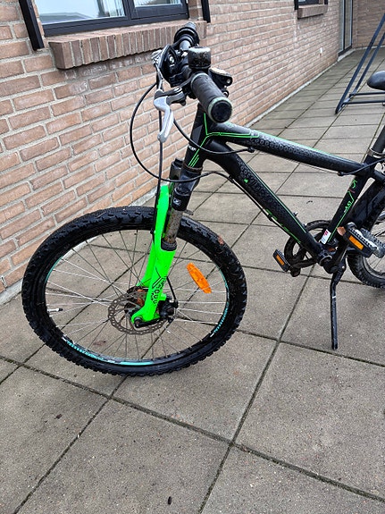 Product image 2 of 9