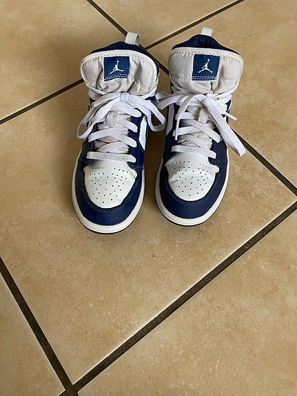 Product image 1 of 5